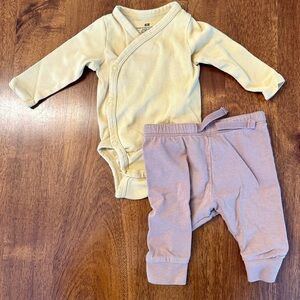 H&M Organic Yellow and Brown Newborn Matching Set